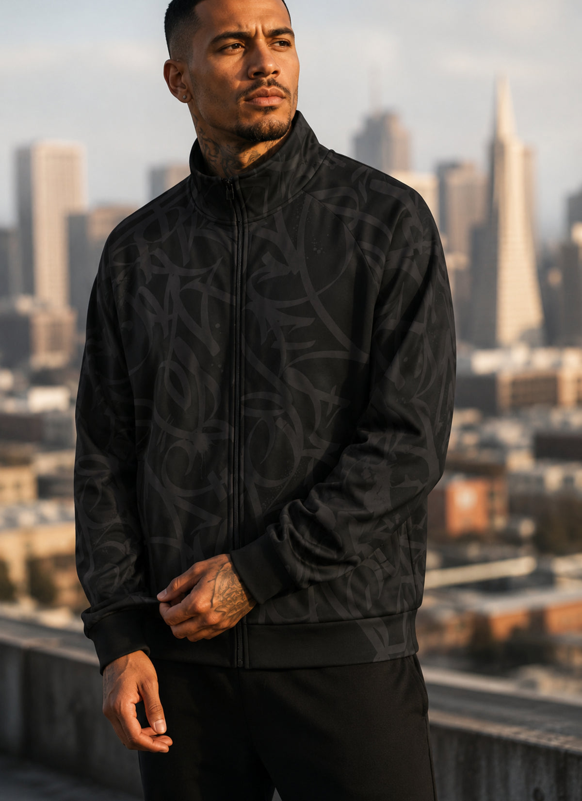 Bay Connection Black Black Collar with Raglan Sleeve Jacket 001